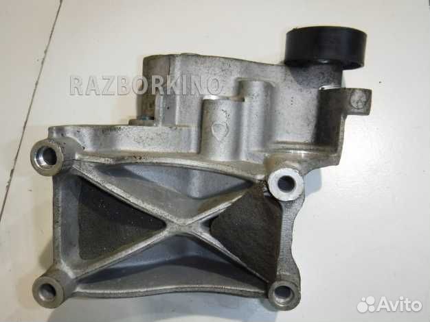 Кронштейн генератора