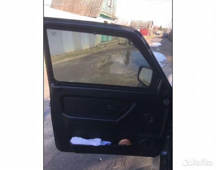 Каркасные шторки на ниву