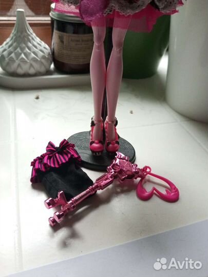 Кукла Монстер Хай Дракулаура 