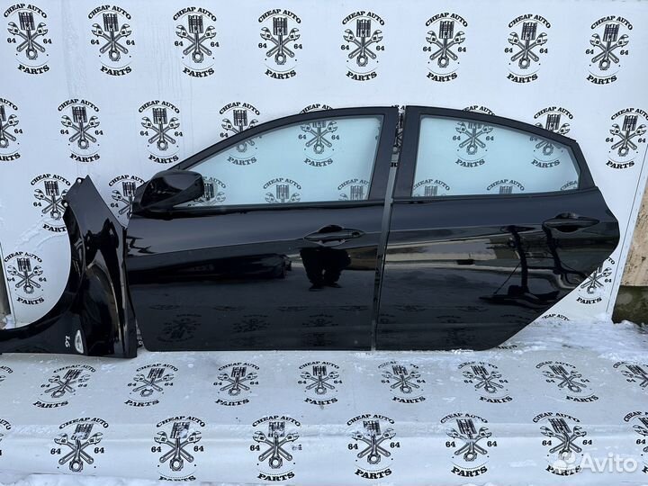 Чёрные левые двери Hyundai Solaris 1 Оригинал