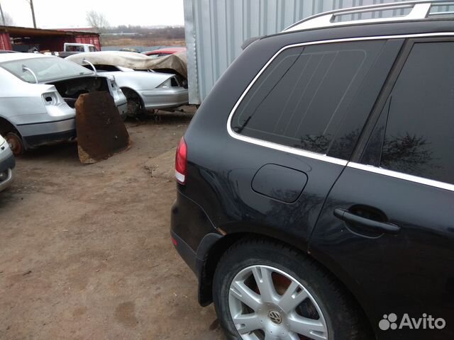 Крыло заднее правое левое туарег touareg 2002-10