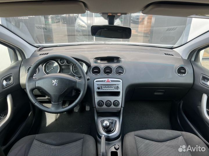 Peugeot 308 1.6 МТ, 2011, 166 760 км