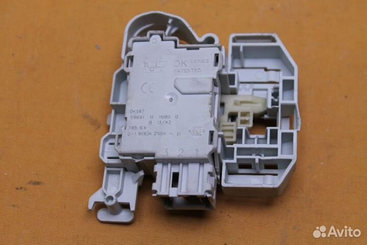 Устройство блокировки люка Bosch 638259 бу. 4200