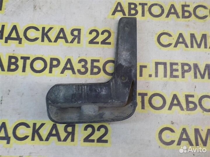 Брызговик задний левый Hyundai Solaris I 2010-2017