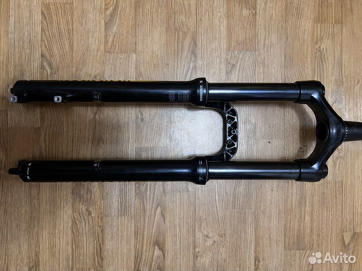 Вилка rockshox Silver, для 29, 160мм, буст