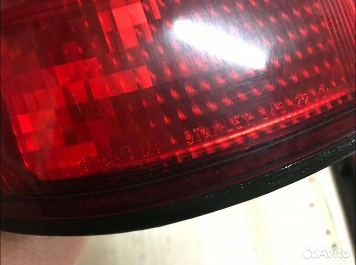 Фонарь правый Honda cr-v 1