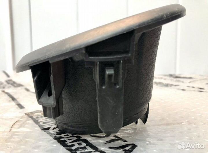 Заглушка бампера передняя Toyota Land Cruiser