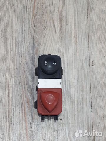 Кнопка аварийной сигнализации Renault scenic 2