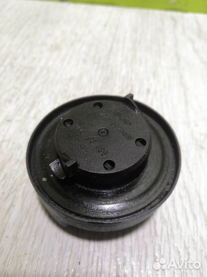 Крышка маслозаливной горловины Фольксваген Пасса