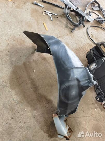 Подкрылок передний левый chevrolet lanos