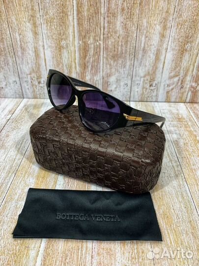 Солнцезащитные очки Bottega Veneta