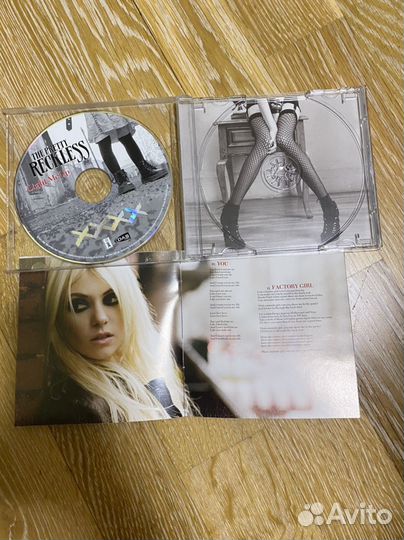 The pretty reckless - Light me up (CD)