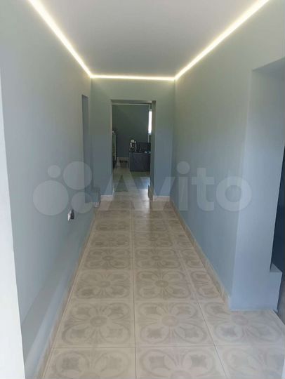 Коттедж 200 м² на участке 7 сот.