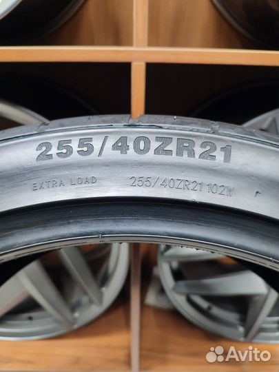 Kustone Passion P9S 255/40 R21 102W