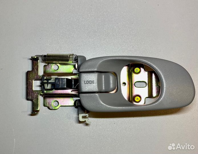 Ручка двери задняя лев внутренняя(CLR 1.2)