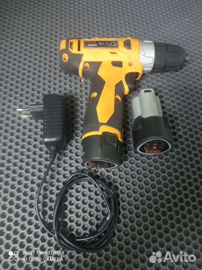 Шуруповерт Ineco 12V (М32)