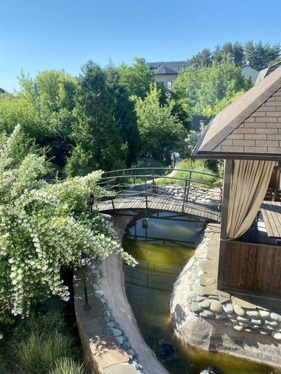 Дом 460 м² на участке 14 сот.