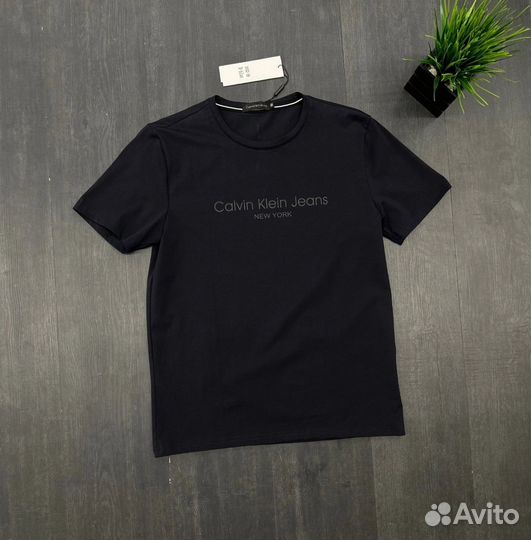 Футболка Calvin Klein