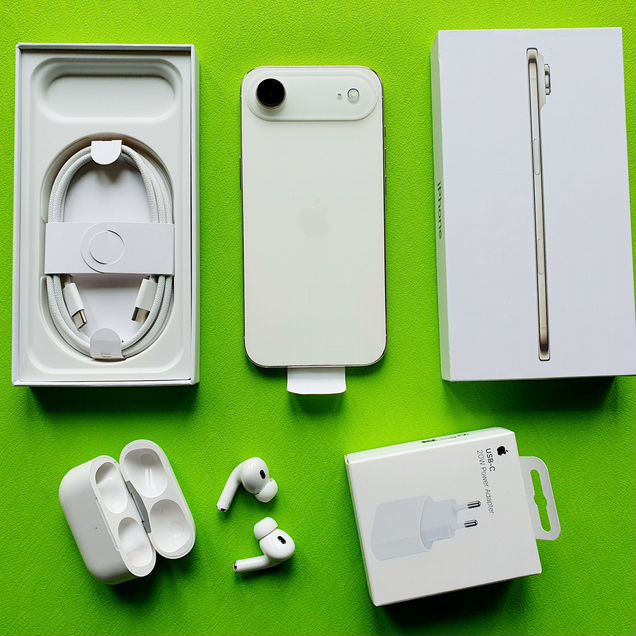 iPhone Xr, 256 ГБ, SIM + eSIM