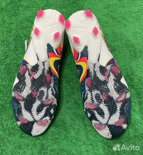 Футбольные бутсы puma future