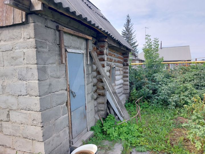 Дом 32 м² на участке 6 сот.