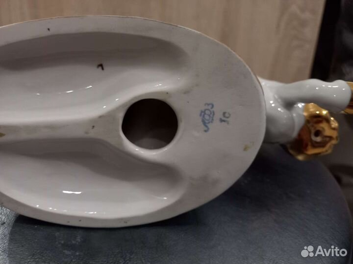 Лошадь златогривая