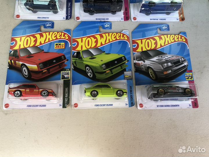 Hot wheels машинки