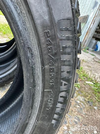Goodyear Ultra Grip Ice Arctic 2 245/45 R19 30N