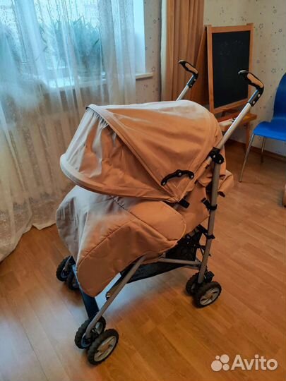 Прогулочная коляска трость