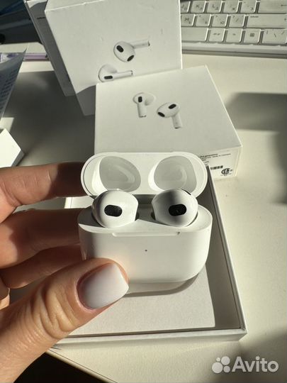 Apple airpods 3-rd generation