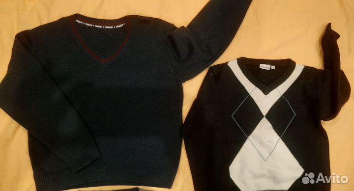 Жилетки 140/152 серые,черные