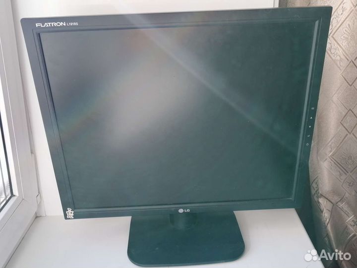 Монитор для компьютера LG Flatron L1918s бу 2шт