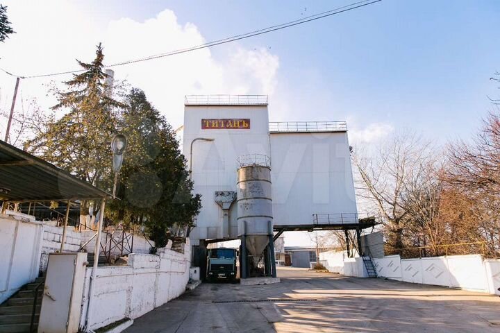 Продам помещение свободного назначения, 1003.6 м²