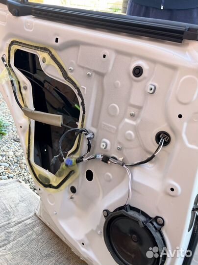 Дверь задняя левая Toyota Rav4 50