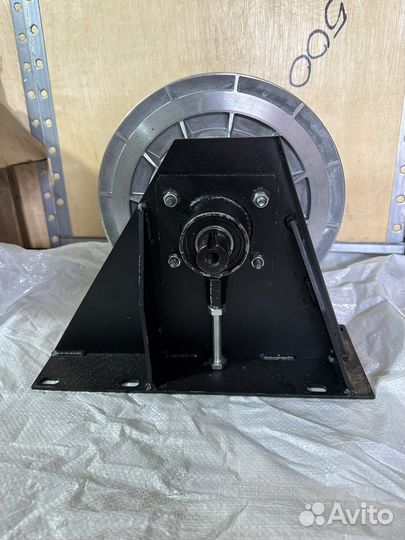 Кронштейн одноопорный на мотобуксировщик