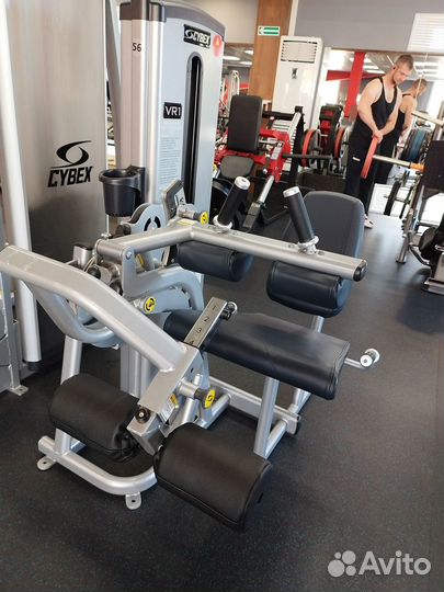 Абонемент в фитнес клуб World Class с бассейном