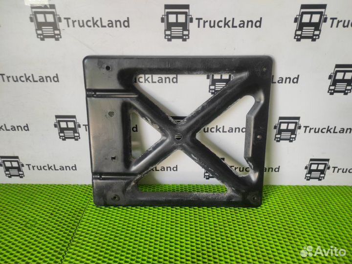 Кронштейн крыла передний правый Volvo Fh 4
