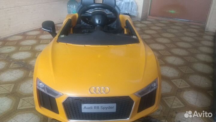 Детский электромобиль