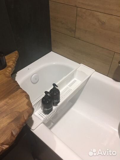 Полка на ванну