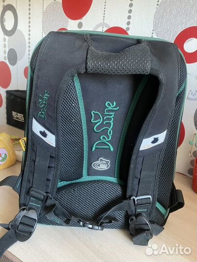 Продам ортопедический школьный рюкзак для мальчика