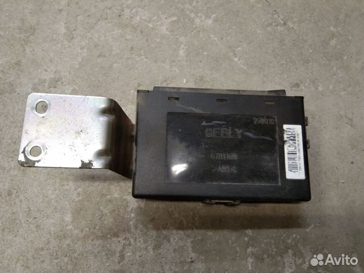 Блок комфорта Джили Эмгранд EC7