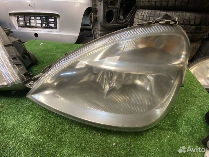 Фара левая правая mercedes A 140 оригинал