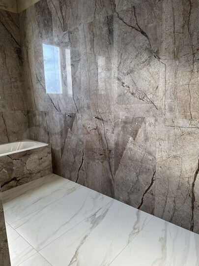 Дом 250 м² на участке 8 сот.