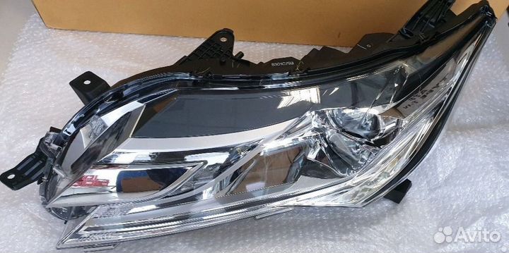 Фары левая Pajero Montero Sport с 2015