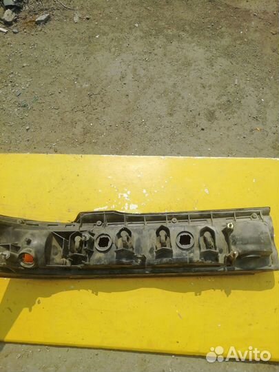 Фонарь стоп сигнала Toyota Mark II