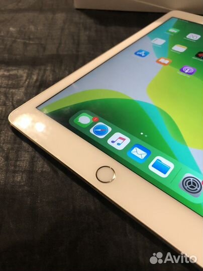 iPad (2019 года) gold, wi-fi, ростест