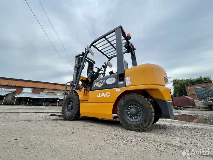 Вилочный погрузчик JAC CPCD25, 2023