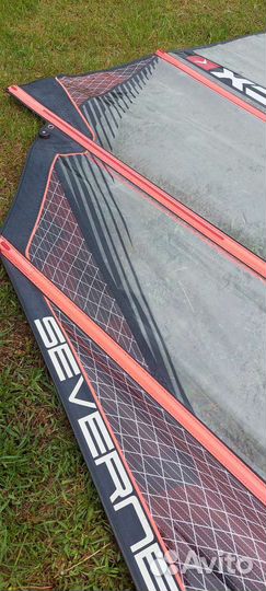 Парус для виндсерфинга