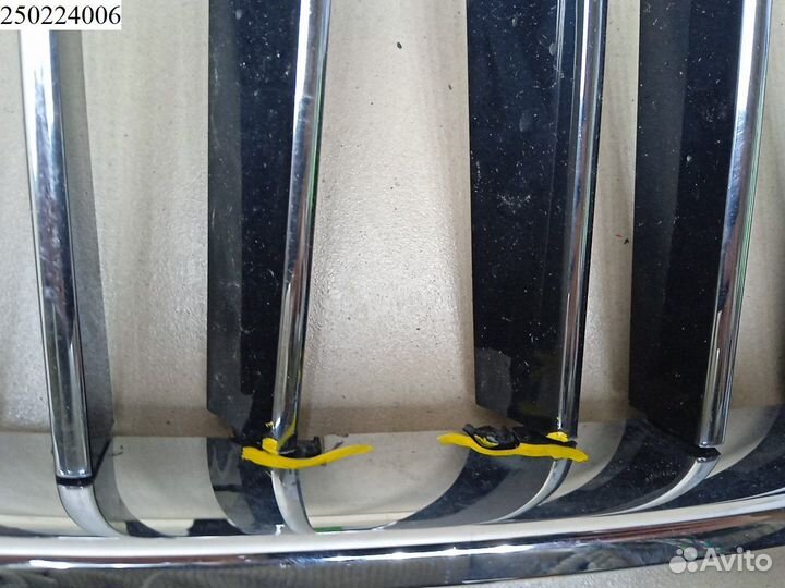 Решетка радиатора правая BMW 7 серия G11 G12