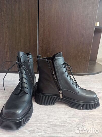 Ботинки женские 38